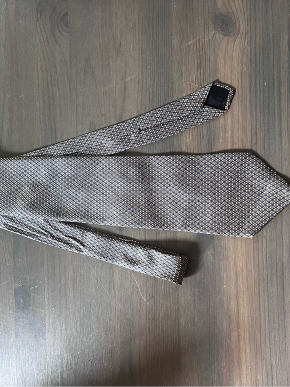 Brooks Brothers Gray Tie with Subtle Blue Diamond Pattern